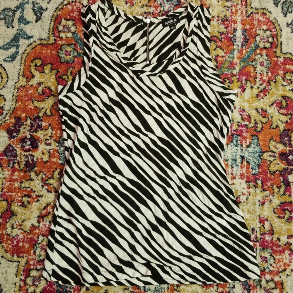 Tank - Black and White Graphic Print